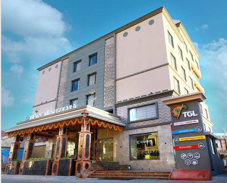 Ladhukara Hotel
